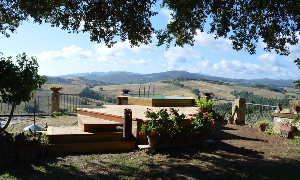 Pomarance House | Exclusive apartment on organic farm.