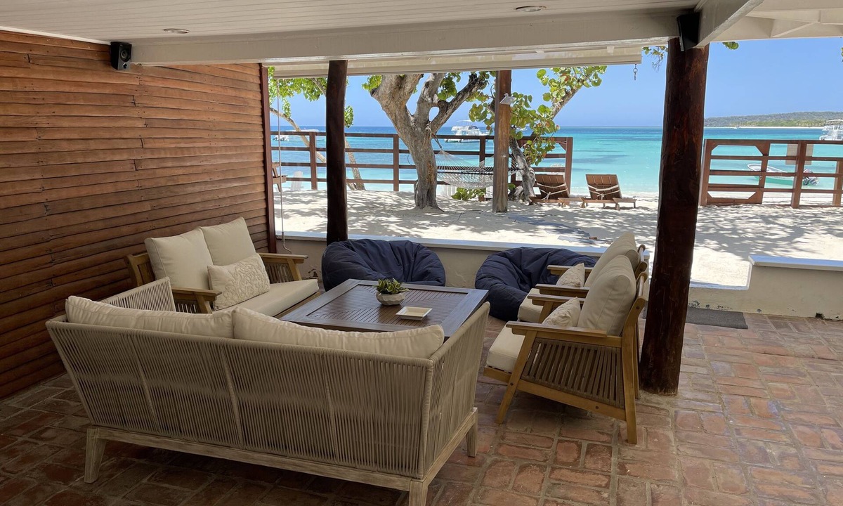 Punta Rucia Villa | Exclusive Beachfront
