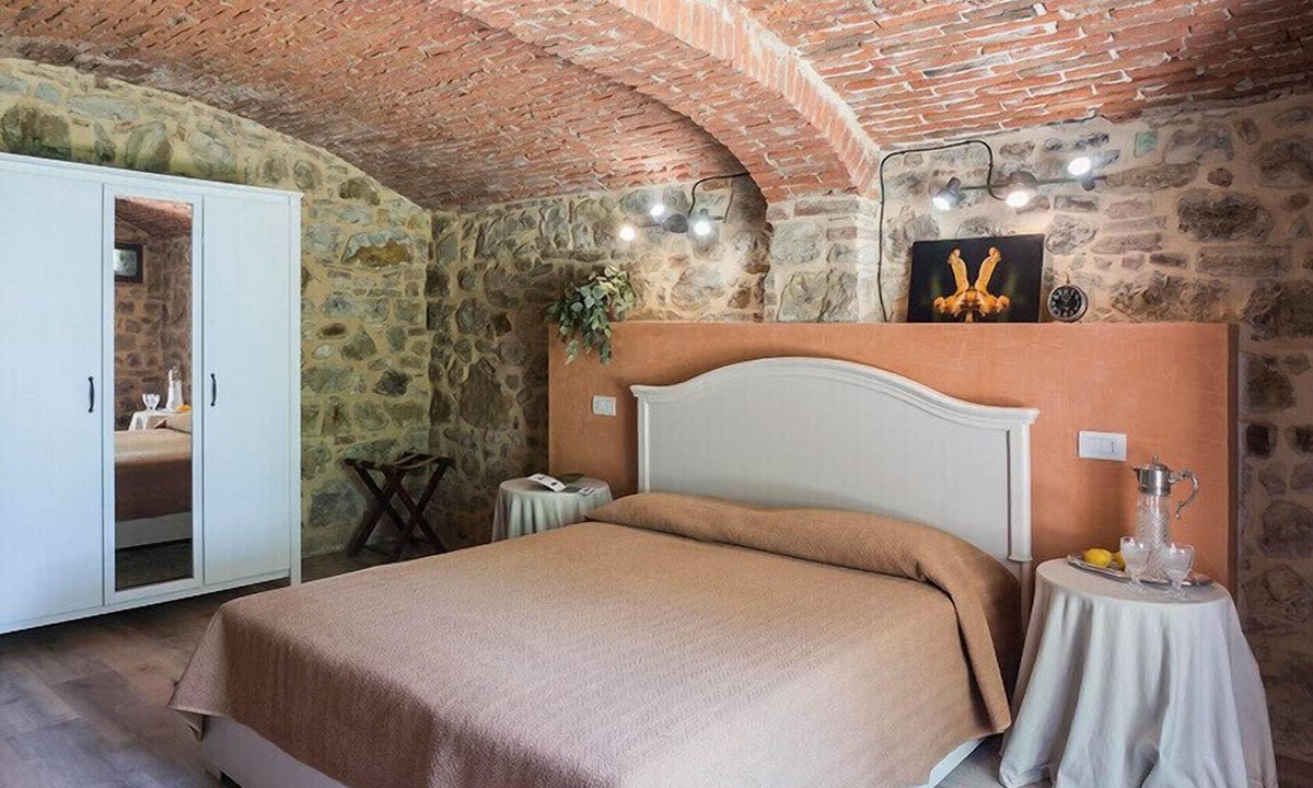 Bagno a Ripoli Villa | Exclusive comfort for a small group- Countryside Tuscan Villa near Florence
