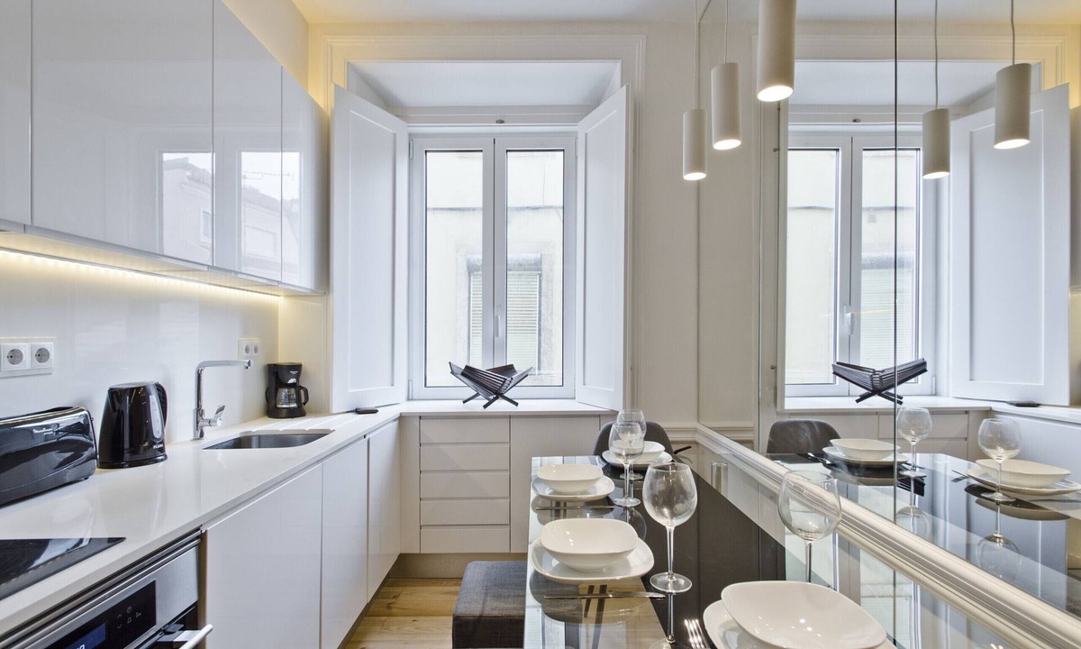 Merces Apartment | Exclusive Downtown Apartment (C74)