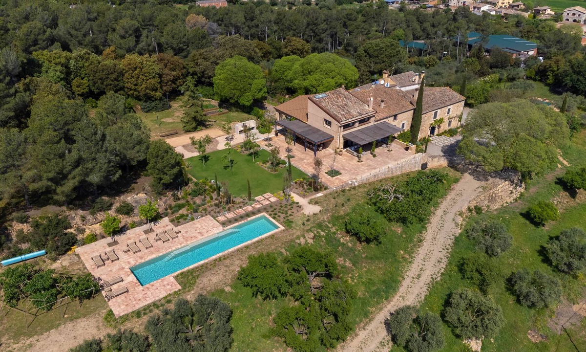 Fonteta House | Exclusive farmhouse with rustic soul