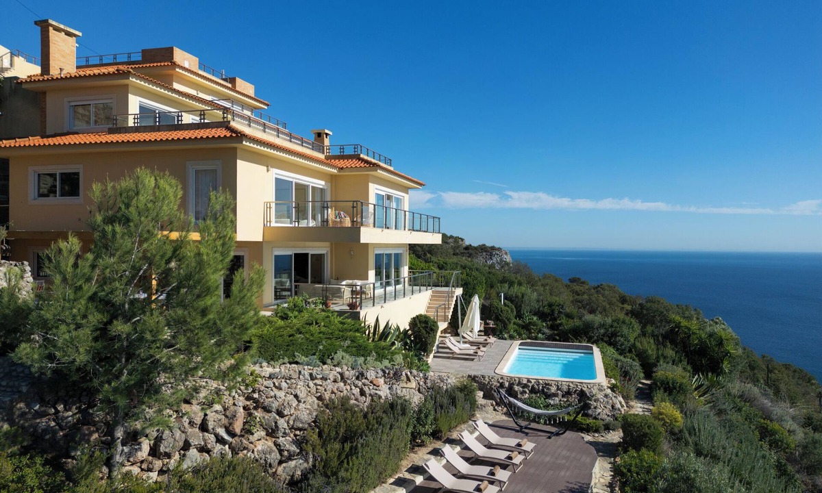 Santiago Villa | Exclusive Oceanfront Villa in Arrabida Natural Park with Heated Pool