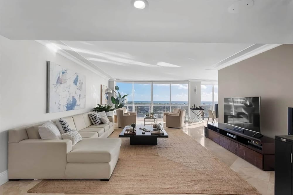 Aventura Apartment | Exclusive Waterfront Sky Residence