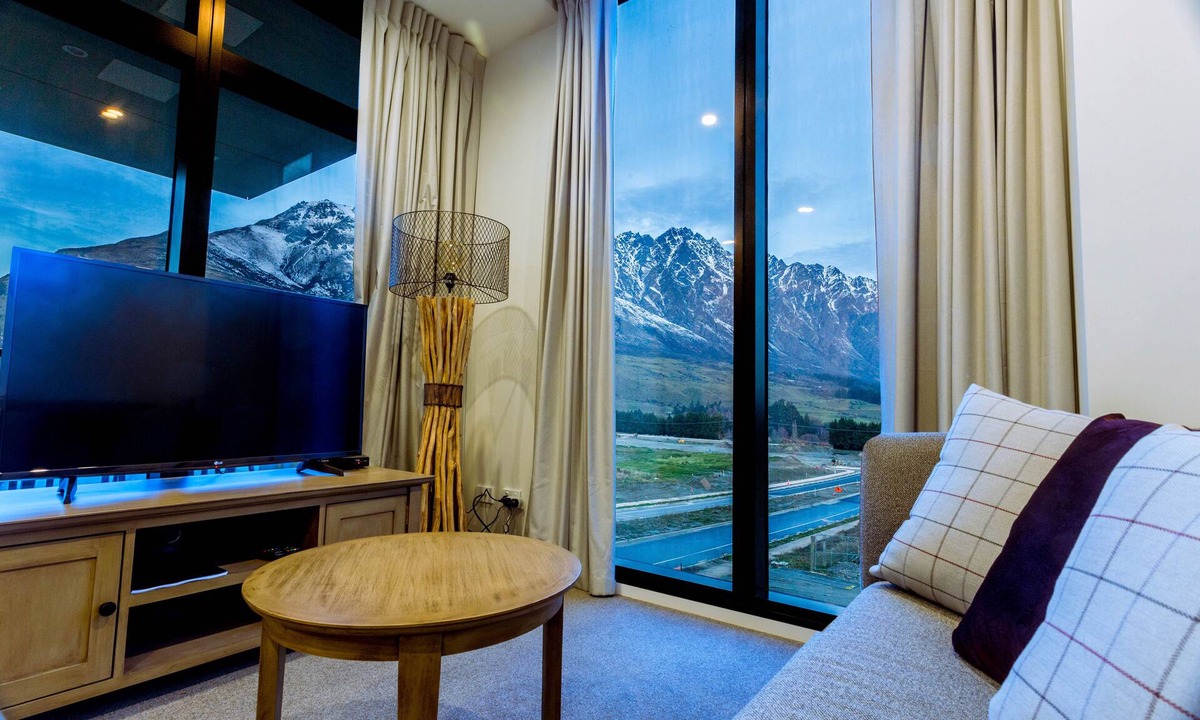 Frankton Apartment | Executive 2 Bedroom Apartment Remarkables Park