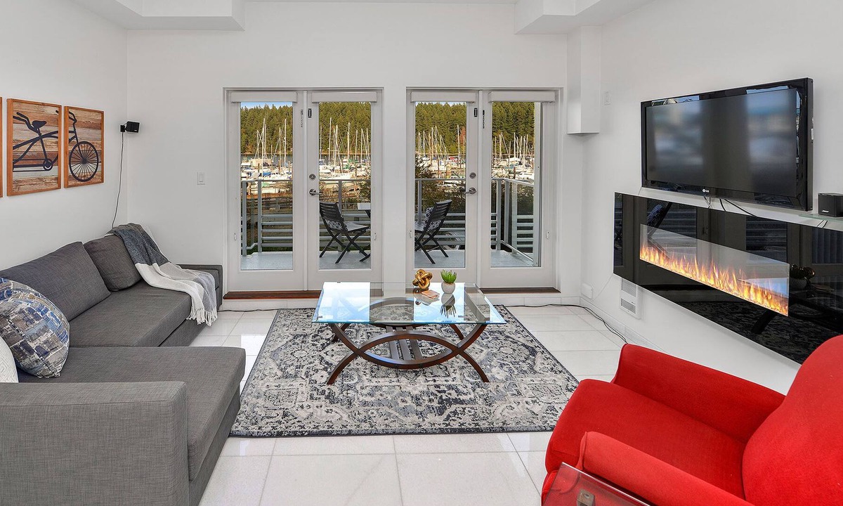 Regional District of Nanaimo Condo | Executive 2 Bedroom Condo With Marina And Island Views