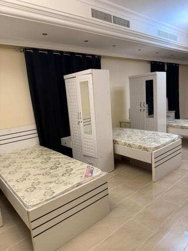 Abu Shagara House | EXECUTIVE FEMALE SHARING BED SPACE near BUS STOP & CORNICHE