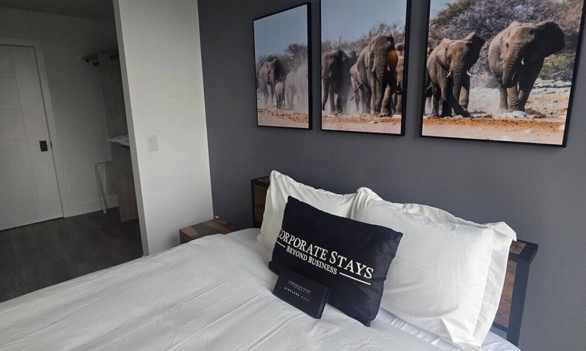 Downtown Toronto Apartment | Executive Furnished 2 Bedroom in Toronto | Elm Ledbury