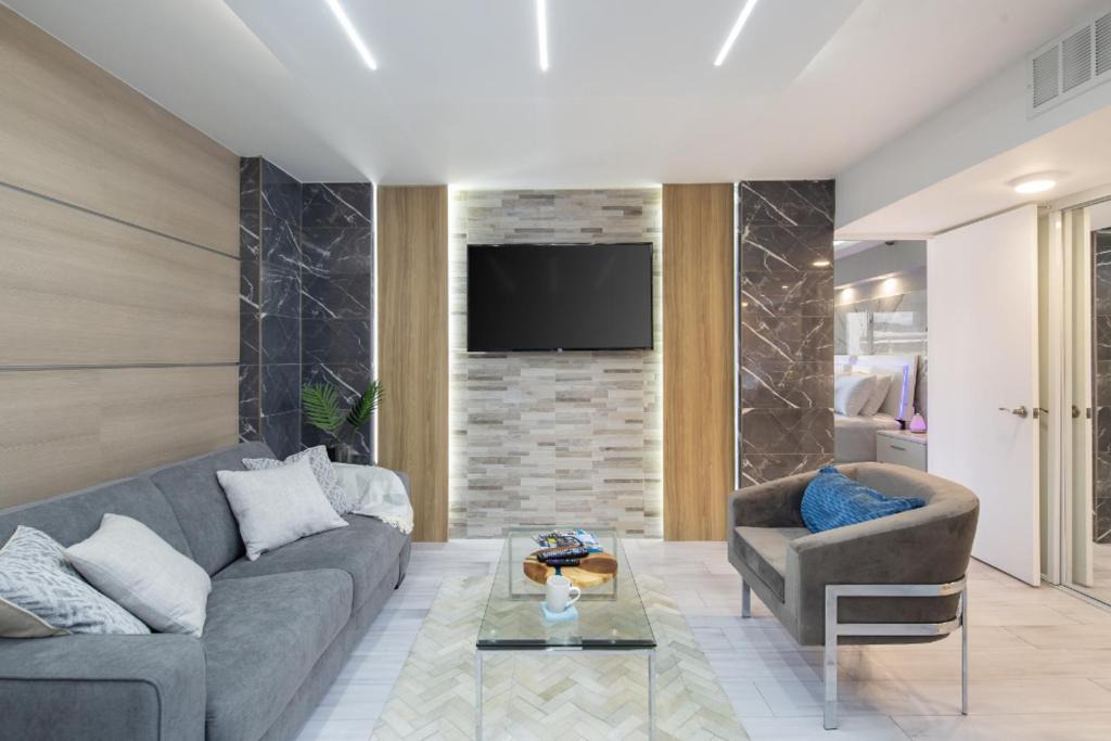 Downtown Honolulu Apartment | Executive Hotel Suite Downtown Free Parking