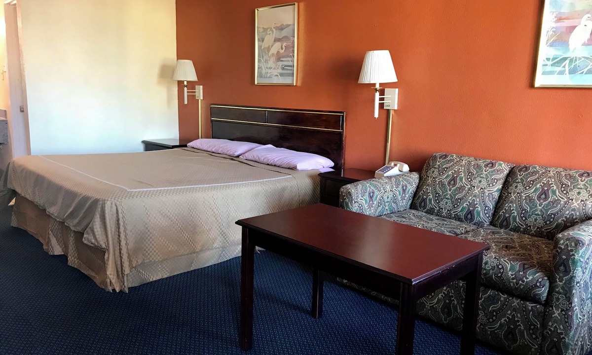Texarkana Hotel | Executive Inn , 1 or 2-bed Local hotel in Texarkana with Daily ,Weekly rates.