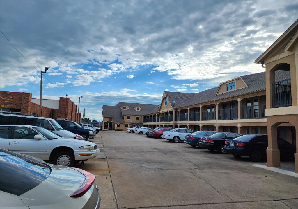 Oklahoma City Hotel | Executive inn