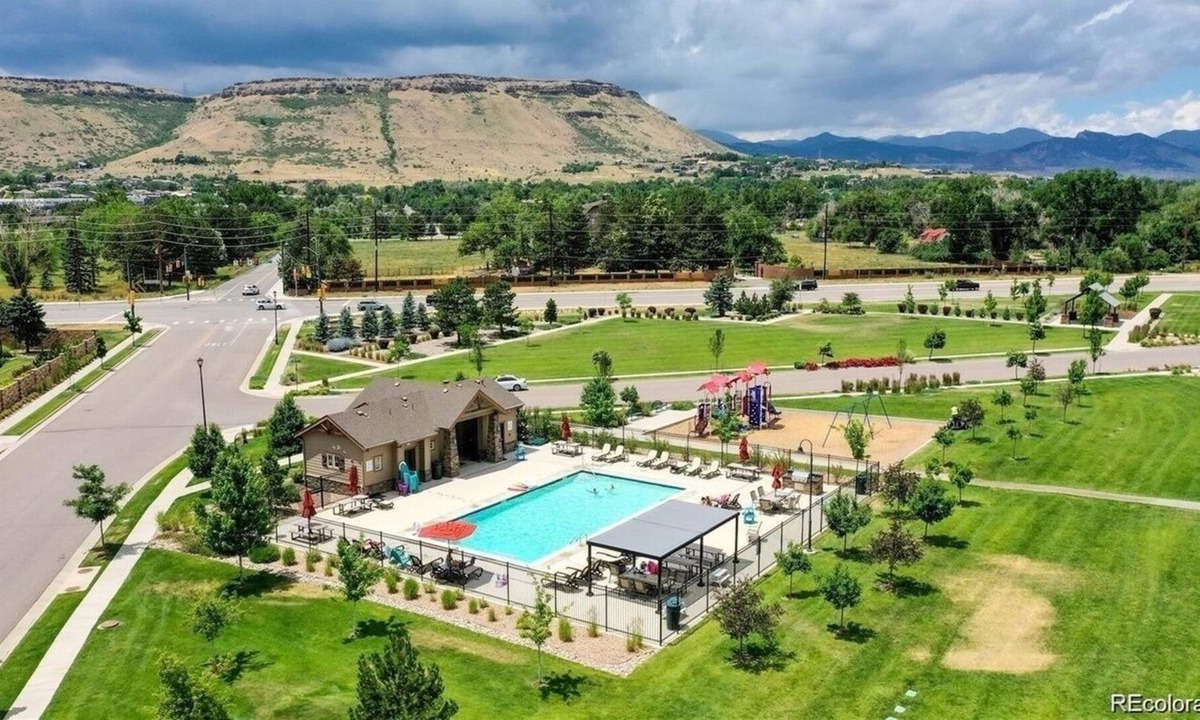 Golden House | Executive modern home - great for families