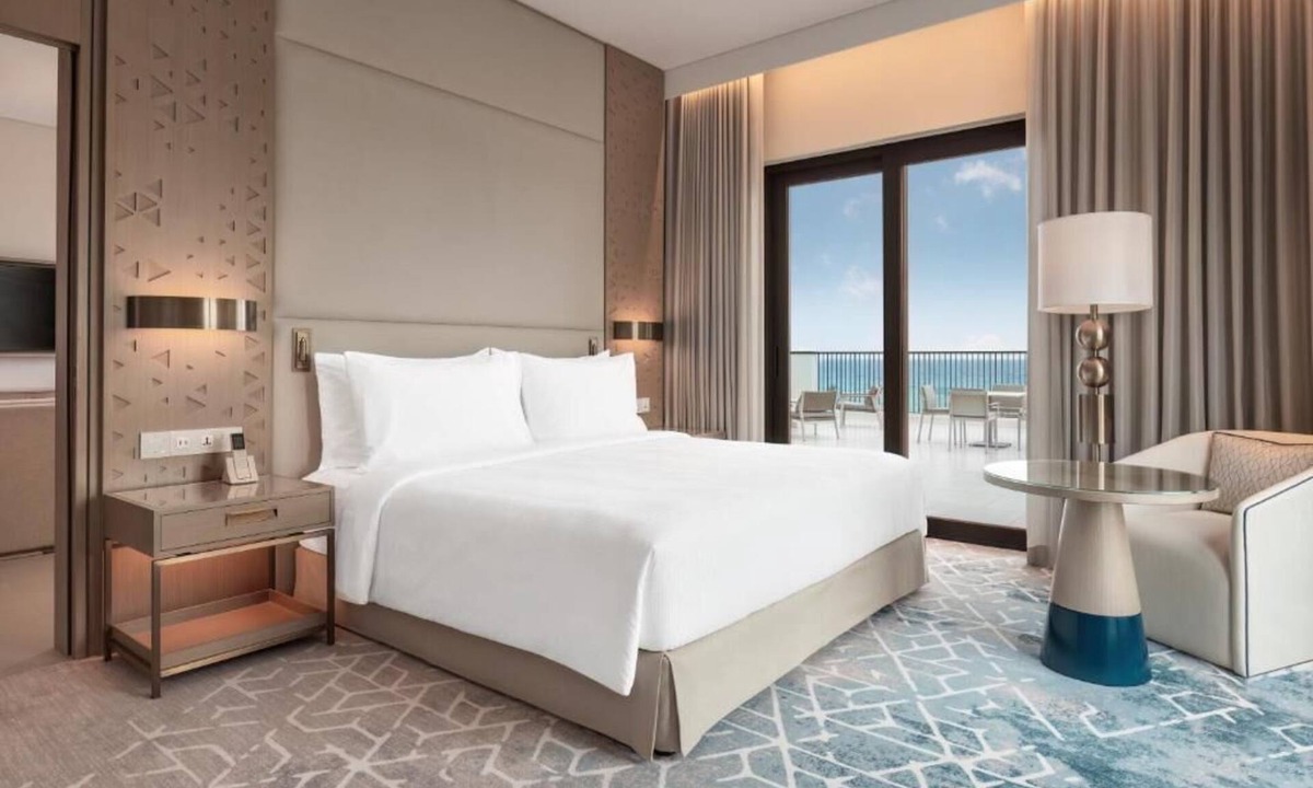 Al-Fujairah Apartment | Executive Suite Ocean View Near Fujairah Corniche