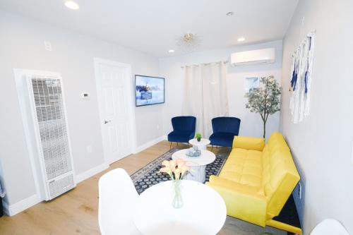 Mount Helix House | Exotic home Rogers road