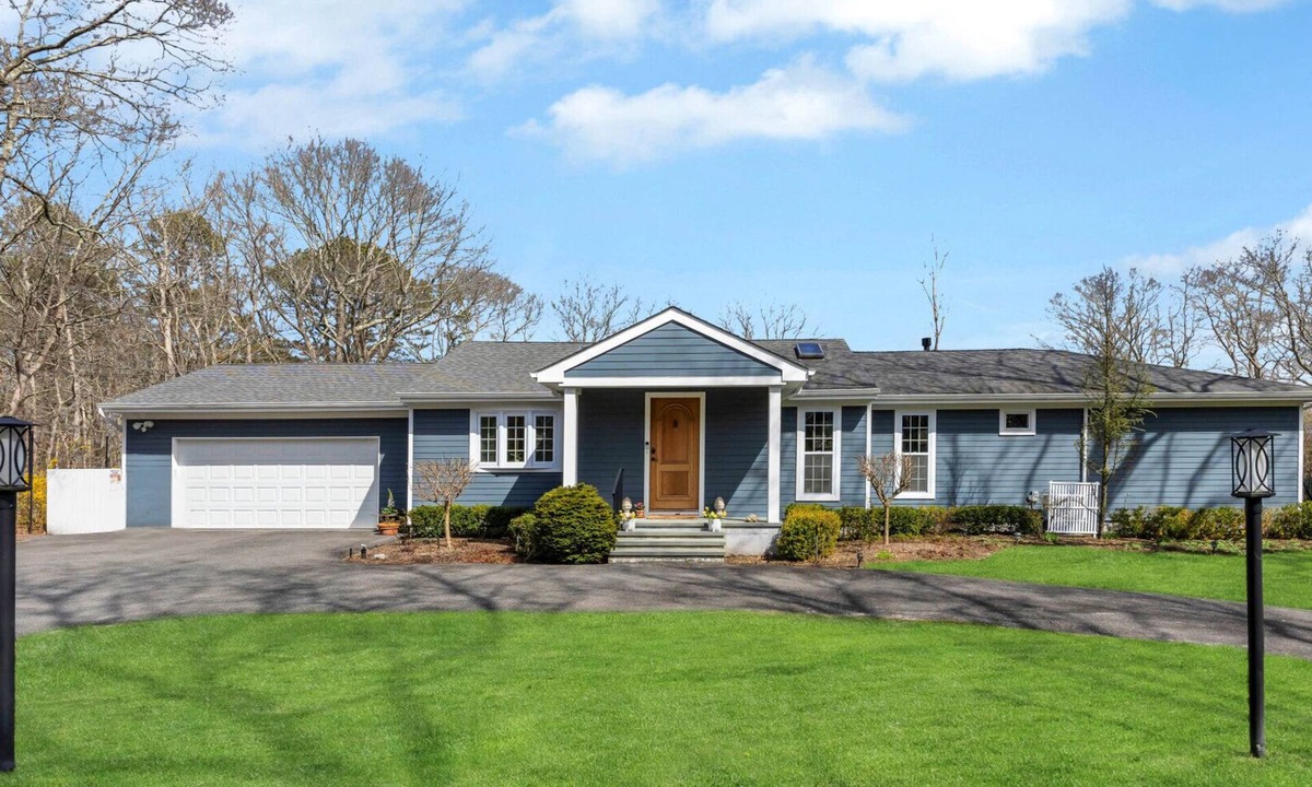Speonk House | Expanded Ranch on 1.5 Acres, Open-Concept Floor Plan, Private In-Ground.