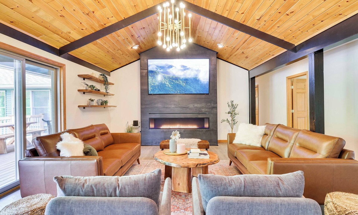 Lakeville House | Expansive Evergreen Estate by Lake Wallenpaupack-12BD 7BA- 2 Pools- Sauna& Spa