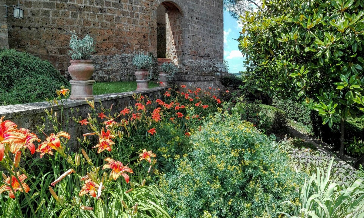 Proceno Apartment | Experience a breathtaking vacation in a castle, Restaurant, stunning views
