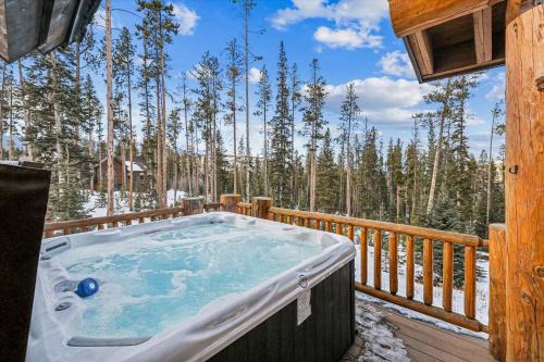 The Highlands House | Experience Fireside Retreat, a comfortable and secluded log home in Breckenridge, Hot Tub