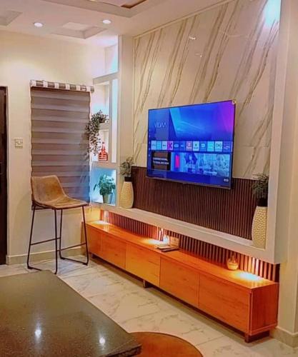 Ojokoro Apartment | Experience in Style - Short Stay, Long Memories