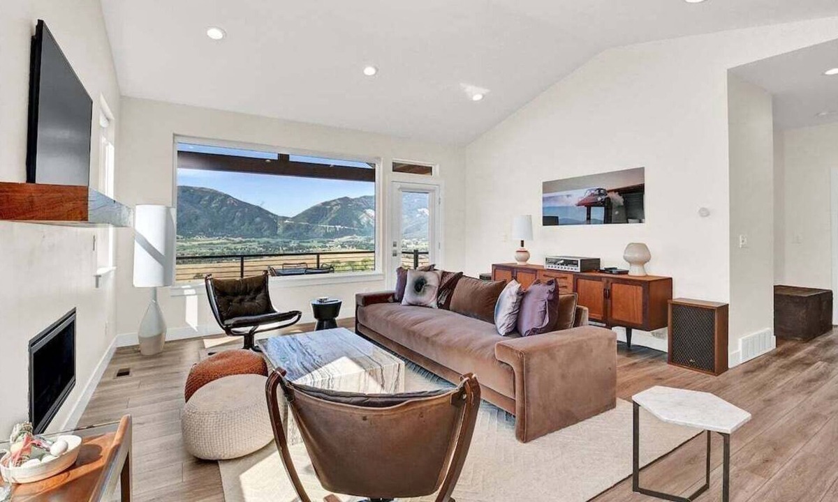 Eden House | Experience luxury at BMS14 | Copper Peak Retreat, a 3BR home in scenic Eden, UT.