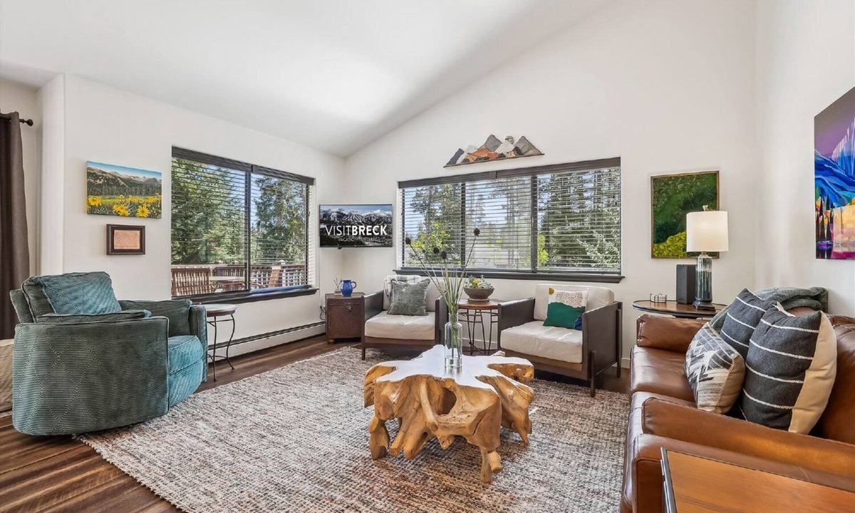 Park Forest Estates House | Experience mountain living at 'Above it All' in Breckenridge, a cozy 3-bedroom retreat!