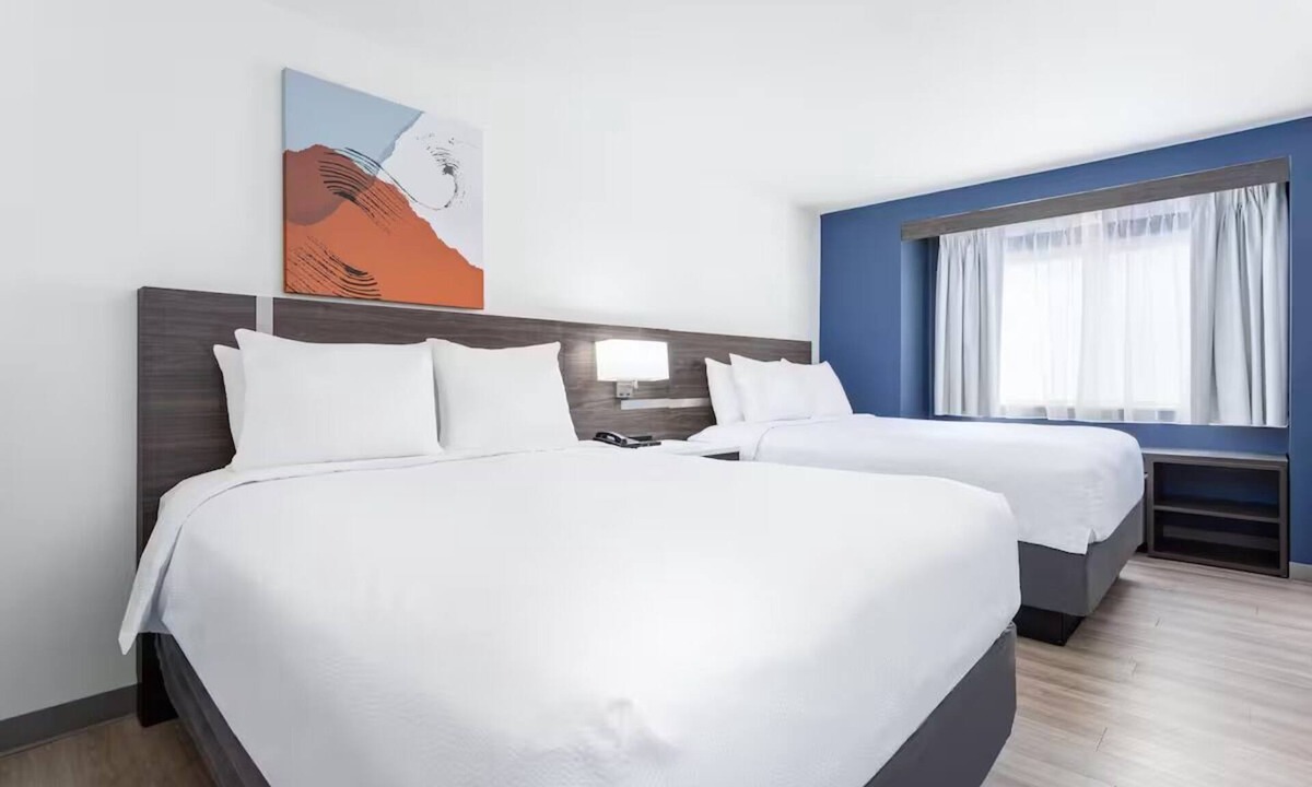 Clarion Hotel | Experience Stylish Room w/Breakfast, Near Clarion County Park - Great Getaway