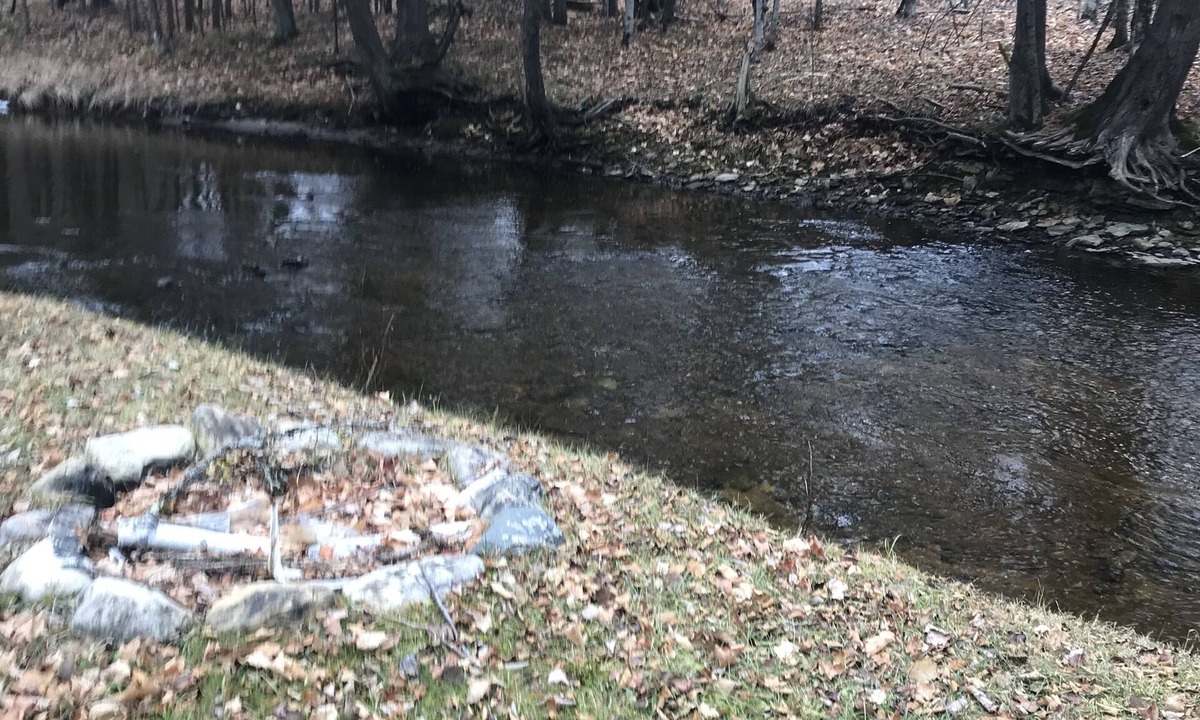 Delta County House | Experience the Outdoors. Time to unplug in the Heart of the U.P.