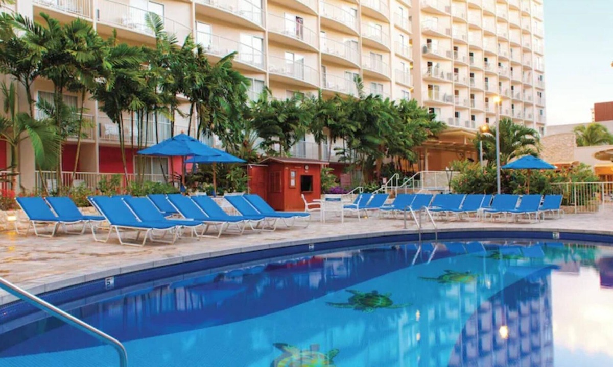 Waikiki Resort | Experience the Ultimate Family Fun at Wyndham Waikiki Beach Walk- 2 Bd. Dlx. LL