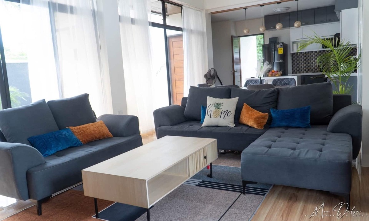 Pulot House | Experience the ultimate relaxation and privacy in Gray's Farmhouse.