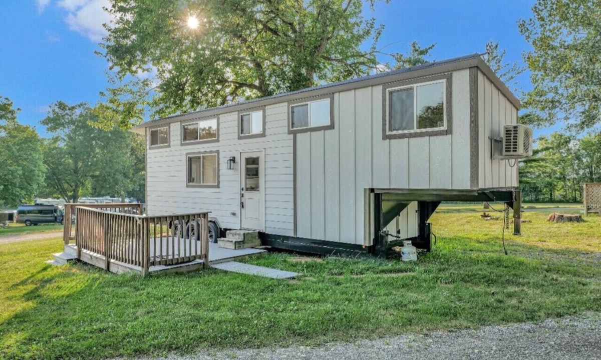 Mahomet House | Experience Tiny Living at Tin Cup RV Park!