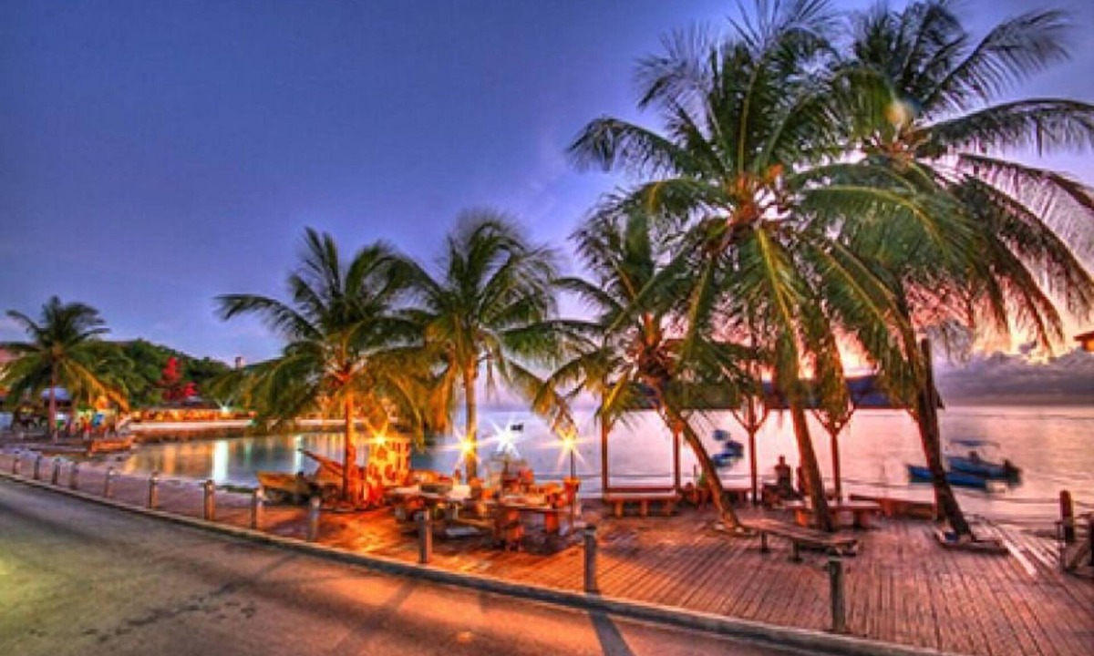 Rendezvous Apartment | Explore Barbados | 1BR w/Kitchenette & Balcony! Hotel w/Pool & Free Parking