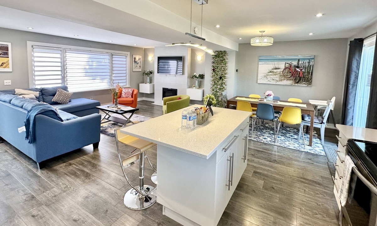 Port Weller West House | Explore Niagara-on-the Lake Retreats with US!
