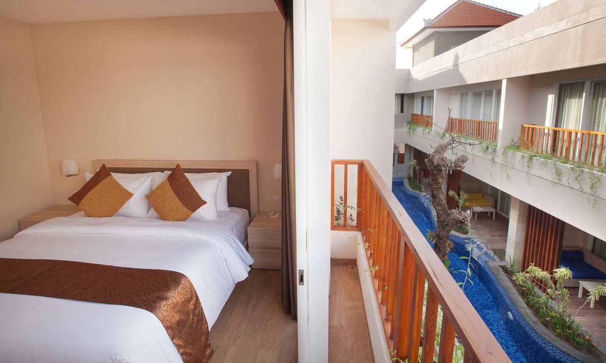 Semarapura Resort | Explore Nusa Lembongan by staying with us in bed side resort.