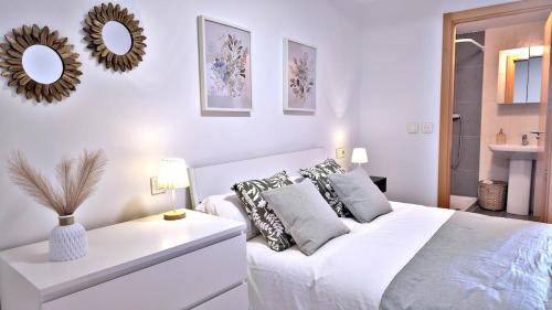 Tarazona Apartment | Explore Tarazona from This Central & Peaceful Flat