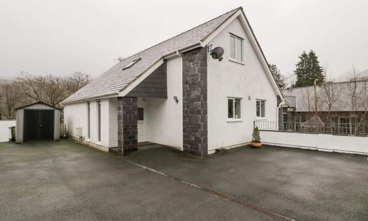 Gallt Y Foel House | Explore Ty Coch: A Gem in Llanberis