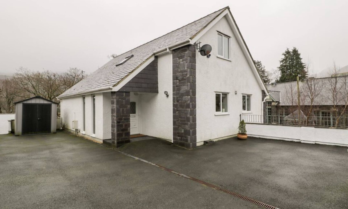 Gallt Y Foel House | Explore Ty Coch: A Gem in Llanberis