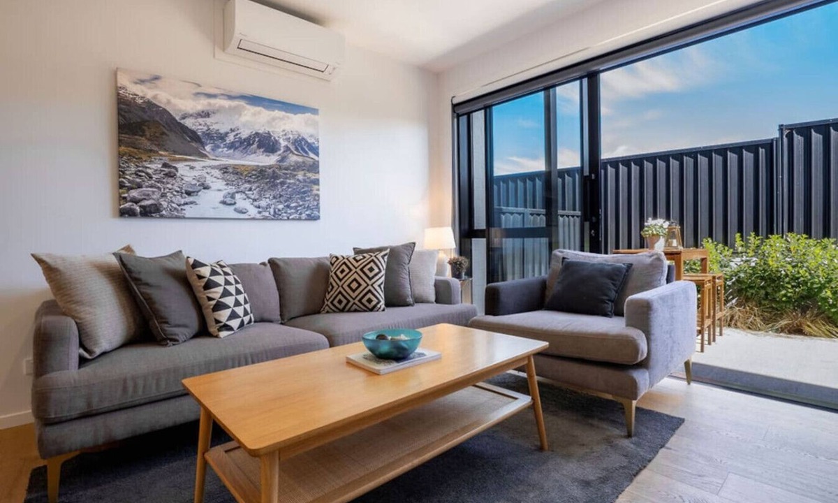 Albert Town Villa | Explore Wanaka - A Stylish Unit That Guests Adore!