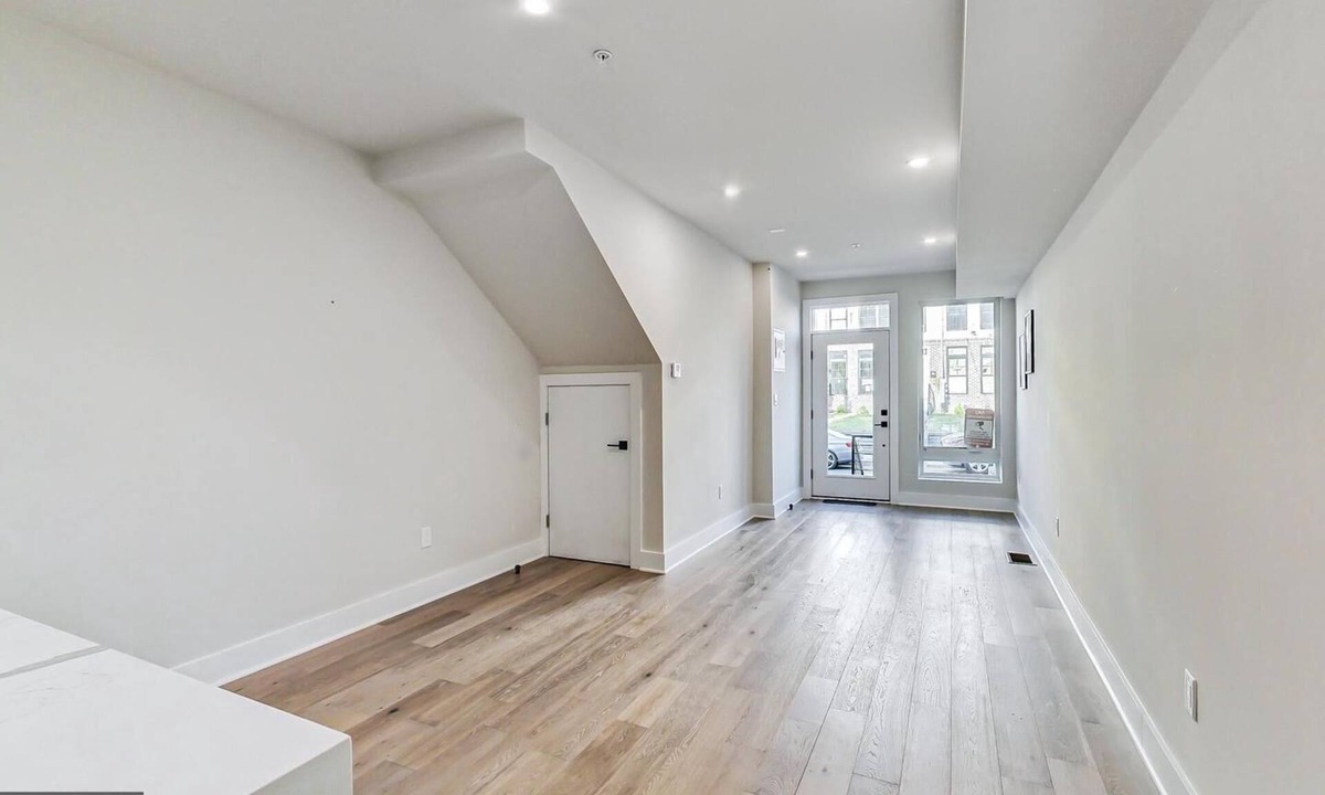 Northeast Condo | Explore Washington DC with a brand 3BR new cozy condominium in Ivy City!