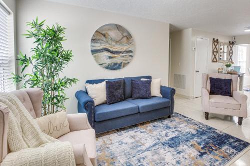Hunt Club House | Explore West Palm Beach! Retreat w/Yard + Patio