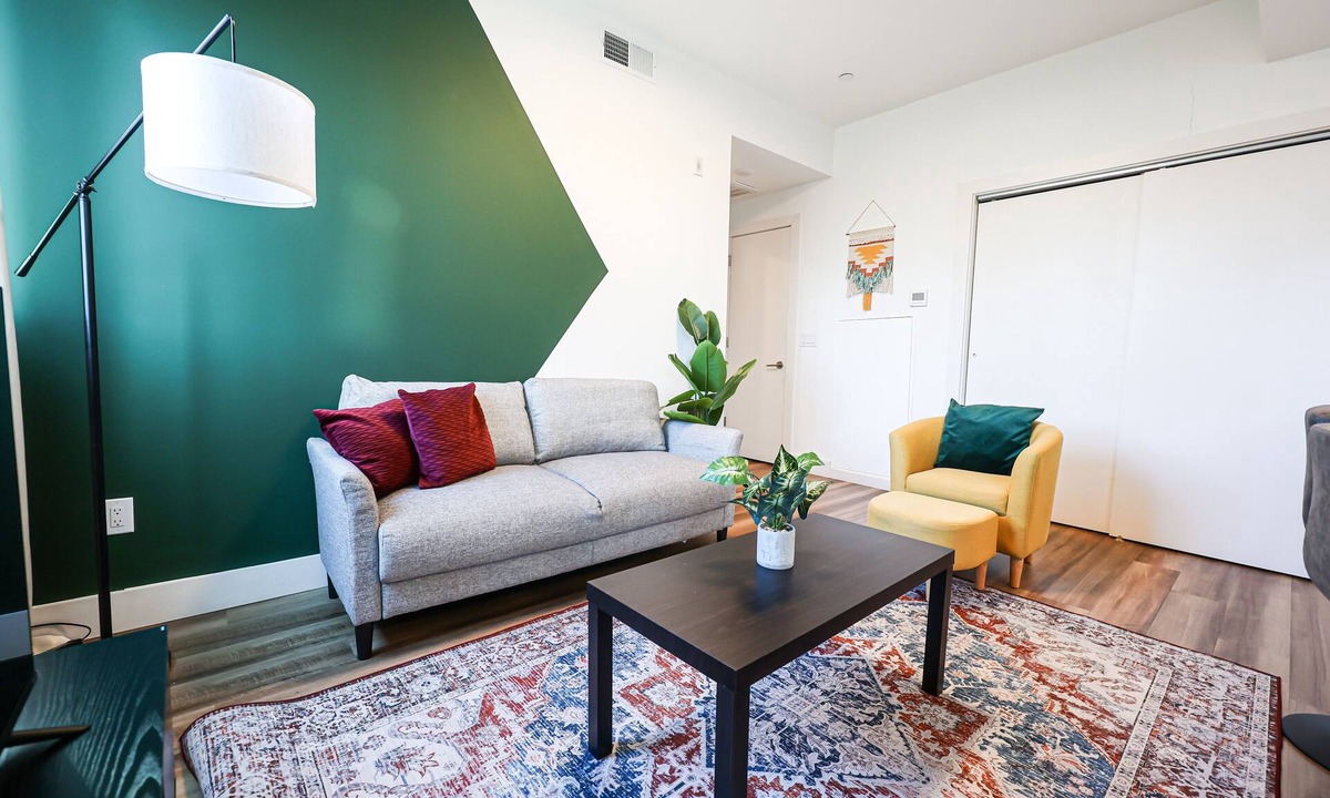 Brewerytown Apartment | Exploring Philly-You,Cozy 1Bdrm-Getaway.