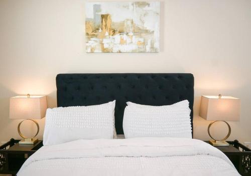 Charlotte House | Exquisite E Charlotte house