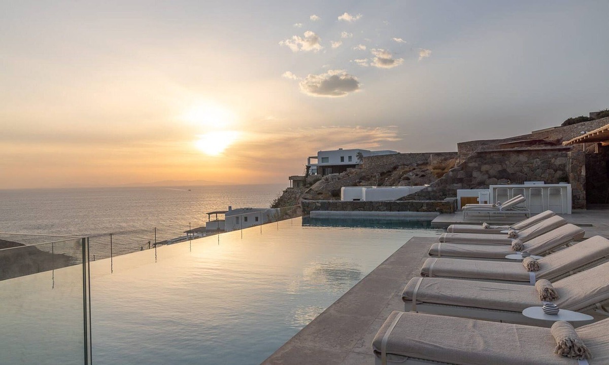 Agios Stefanos Villa | Exquisite Mykonos Villa | Villa MythiÃ¡ | 7 Bedrooms | Breathtaking Sea Views