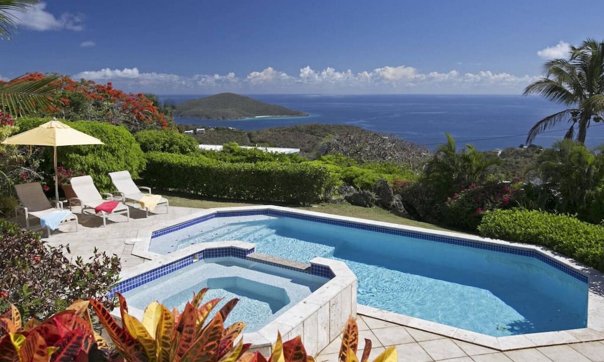 Rosendal House | Exquisite, private villa, centrally located and close to world-famous Magen`s Bay!