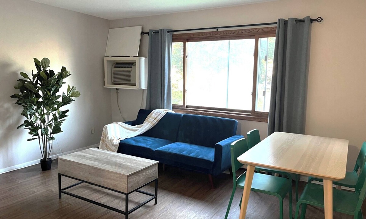 Wenonah Apartment | Extended Stay 2 Bedroom Apt near airport & MOA - Main level
