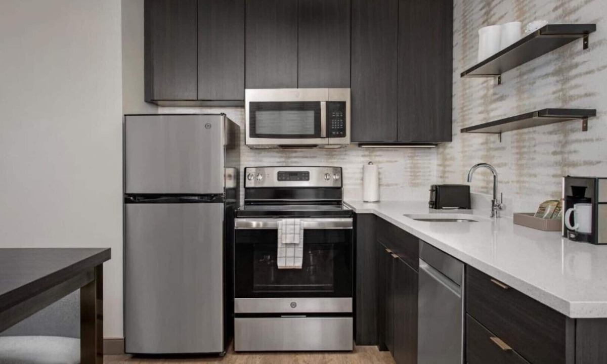 Southgate House | Extended Stay Hotel near Clackamas Town Center Mall