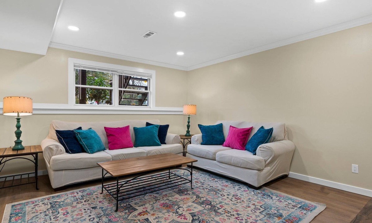 Richmond Apartment | Extended Stay - Park Place #4 - Stylish, Comfort, & Convenience, Just Like Home