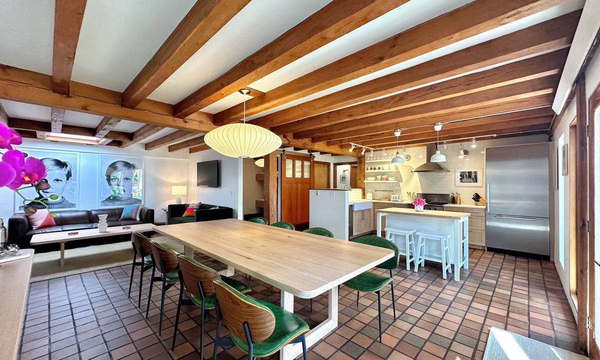 Middletown House | Extraordinary Retreat Near Beaches & Downtown Newport