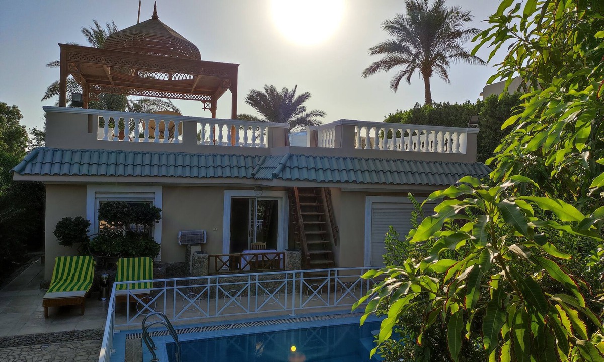 Dahar Villa | Extremely private Villa with Pool & Garden and entrance for private Beach