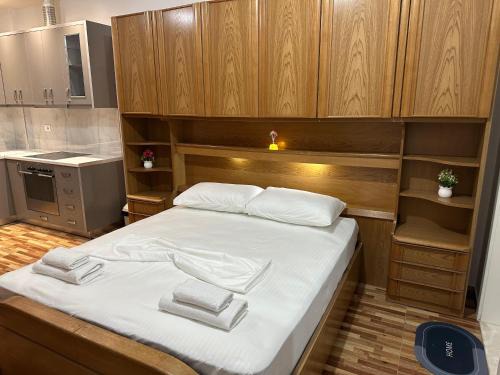 Kamez Apartment | Eyar house