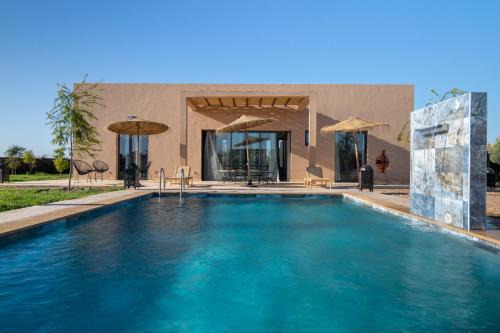 Loudaya Villa | Ezz Dar Marrakech Villa Piscine sans vis a vis Private Pool pour Familles & Couples mariés