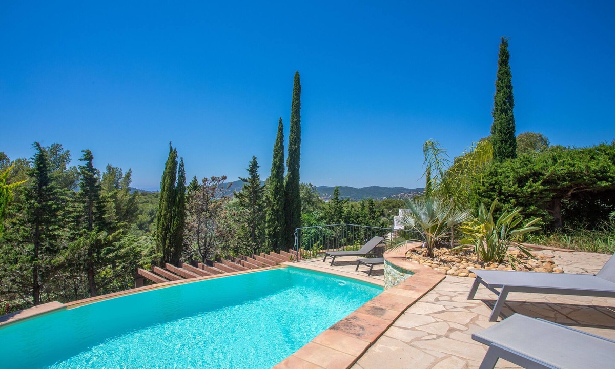 Antheor Villa | F2 Ground Floor Villa La Colline, Sea View, Wi-Fi and Air Conditioning